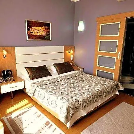Khalkedon Hotel 2*